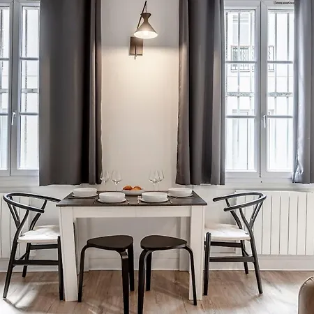 A21 Republique Marais 1bedroom Paris03 Ac *